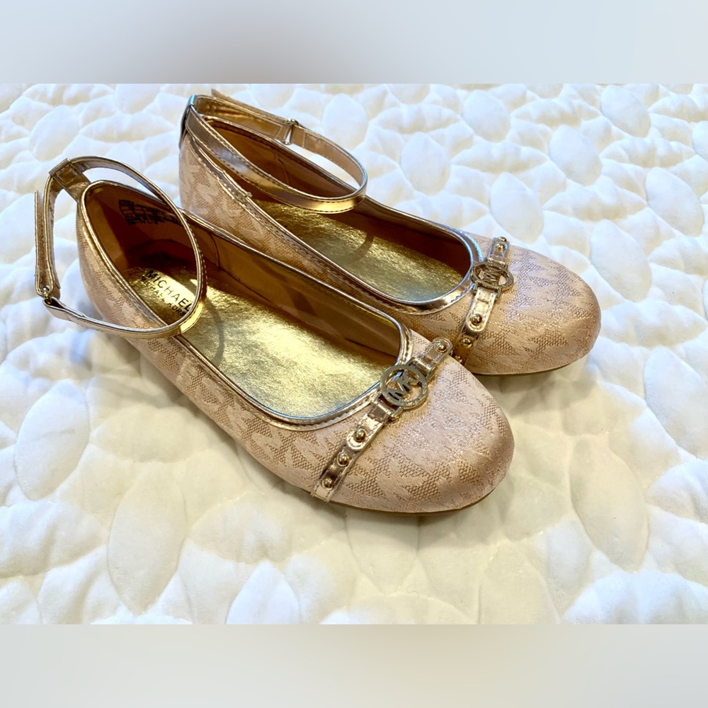 Michael Kors flats size 3Y girls